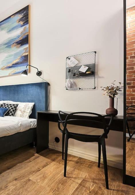 Urban-Glam City Centre Studio With A Gym And Terrace Tallinn Exteriör bild