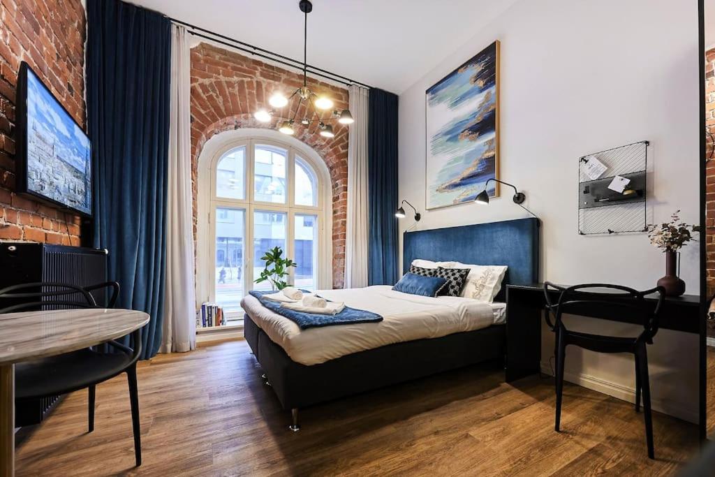 Urban-Glam City Centre Studio With A Gym And Terrace Tallinn Exteriör bild