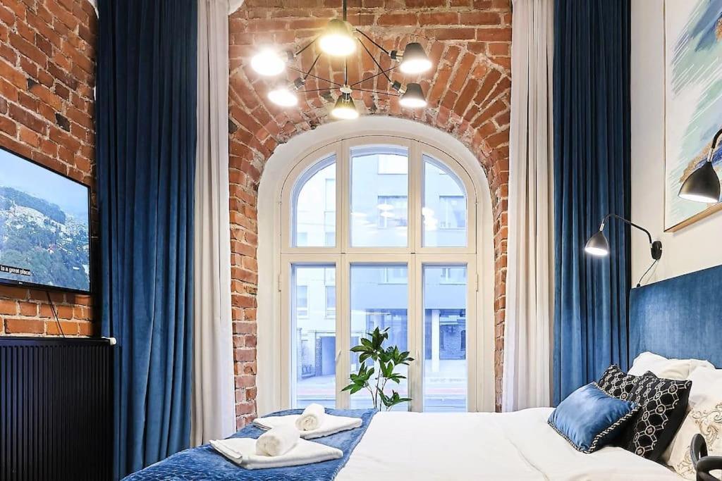 Urban-Glam City Centre Studio With A Gym And Terrace Tallinn Exteriör bild