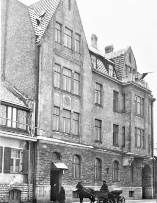 Urban-Glam City Centre Studio With A Gym And Terrace Tallinn Exteriör bild
