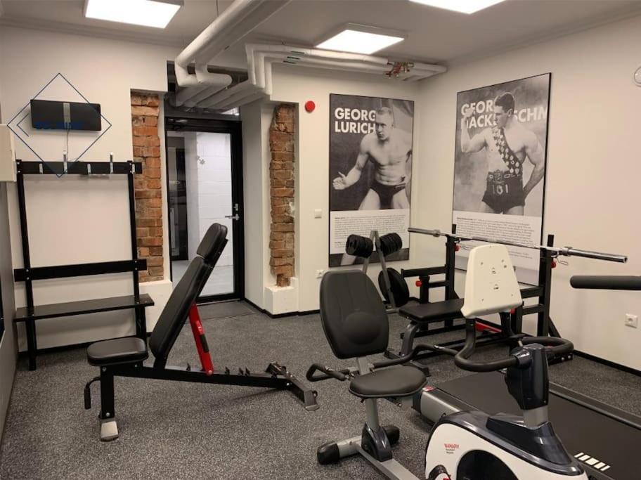 Urban-Glam City Centre Studio With A Gym And Terrace Tallinn Exteriör bild
