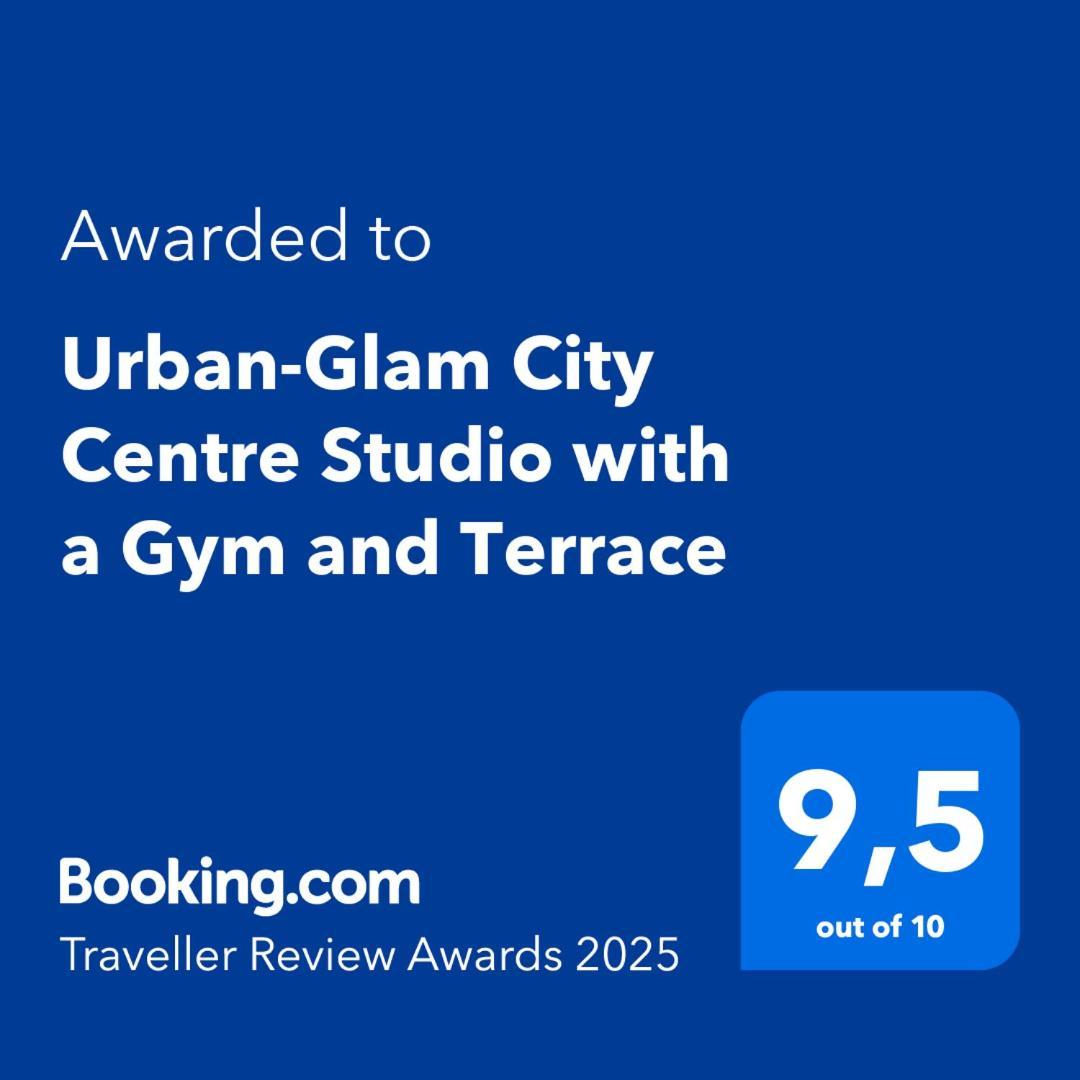 Urban-Glam City Centre Studio With A Gym And Terrace Tallinn Exteriör bild